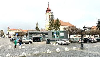 Typ: Polyfunkčná budova Ulica: Hlavné námestie Obec: Rimavsk