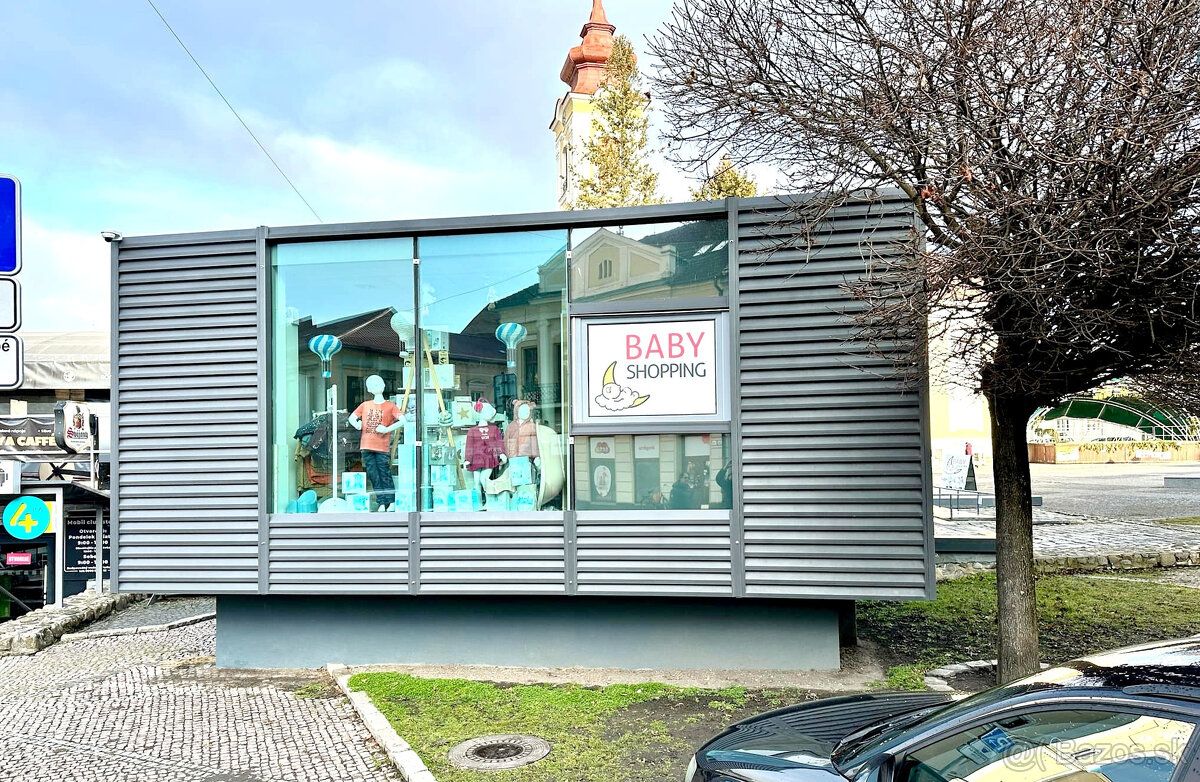 Typ: Polyfunkčná budova Ulica: Hlavné námestie Obec: Rimavsk