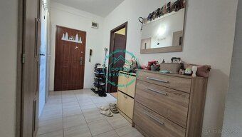 Ponúkame na prenájom priestranný a svetlý 3-izbový byt na vy