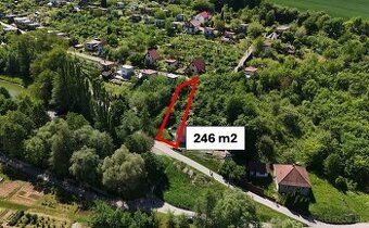 Predám 5 247 m2 poľnohosp. pozemkov v k.ú. Brestovec:
929m2 