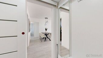 Ponúkame na predaj moderne zrekonštruovaný 3-izbový byt v ob