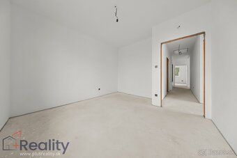 Realitná kancelária PLUS REALITY Vám ponúka na predaj štvori