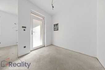 Realitná kancelária PLUS REALITY Vám ponúka na predaj štvori