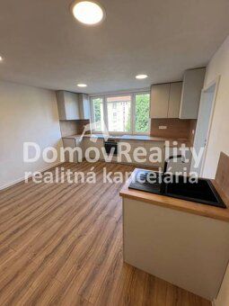 Ponúkame na predaj veľmi pekný a moderne riešený 1 izbový by