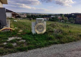 pozemok 621 m2 v obci Nováčany vhodný na výstavbu, voda, ele
