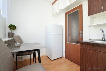 NA PRENÁJOM | EXKLUZÍVNE - SAVONA realitná kancelária - ponú