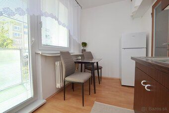 NA PRENÁJOM | EXKLUZÍVNE - SAVONA realitná kancelária - ponú