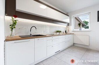 Pre konkrétnu klientku hľadám starší rodinný dom v lokalitác