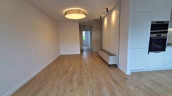 Ponúkam na predaj novo a kompletne zrekonštruovaný 3-izbový 