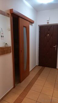 Ponúkam na prenájom komplet zariadený zrekonštruovaný 3-izbo