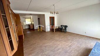 EXKLUZÍVNE iba u nás ponúkame na predaj priestranný 2-poscho