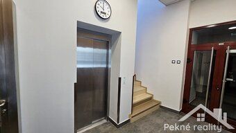 Realitná kancelária Pekné reality s.r.o. Vám ponúka na prená