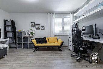 Realitná kancelária TOBI Real Vám ponúka na predaj nadštanda