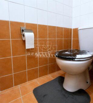 TUreality Vám ponúka na predaj priestranný 3-izbový byt s ba