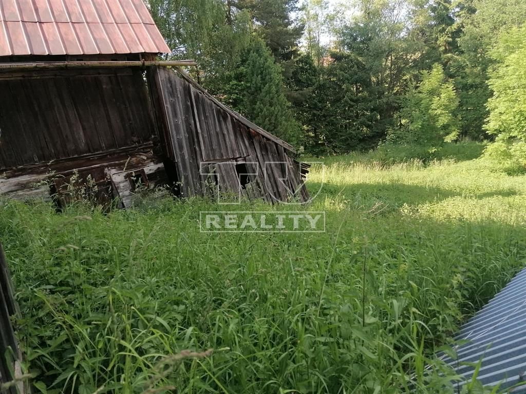 TUreality ponúka na predaj stavebný pozemok 1328m2 .Na tomto