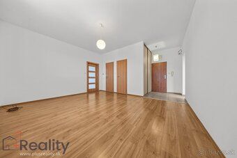 Realitná kancelária PLUS REALITY ponúka na predaj priestrann