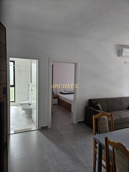 🏡 Moderný 2-izbový apartmán pri mori v novostavbe | 56 m² | 