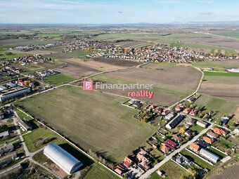 Typ: Pozemky - komerčné Obec: Holice
Ponúkame Vám na predaj 