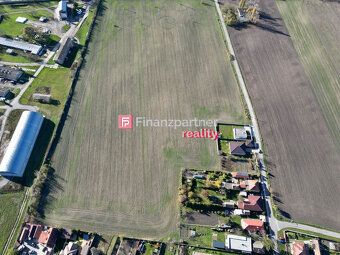 Typ: Pozemky - komerčné Obec: Holice
Ponúkame Vám na predaj 