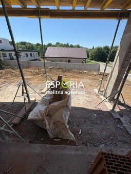 ESPORIA RK ponúka na predaj 5izbovú novostavbu rodinného dom