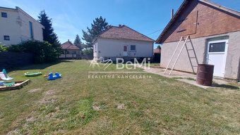 251-12-JUF Exkluzívne  Vám ponúkame na predaj  3 izbový  zre