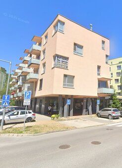 Ponúkame na prenájom 2-izbový byt na ulici Dvory v Púchove s