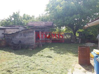 Popis ponúkanej nehnuteľnosti: Ponúkame na predaj rodinný do