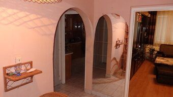 Ponúkame na prenájom veľký, slnečný a zariadený 3-iz. byt na