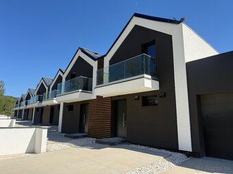 🏡✨Moderný rodinný dom v štandarde Holodom v Rozhanovciach ne