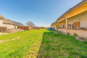 Ponúkame na predaj krásny rovinatý pozemok o výmere 630 m2 s