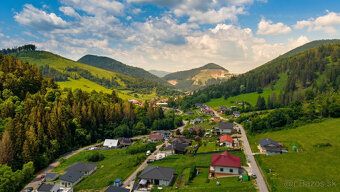 EXKLUZÍVNE! PREČO PRÁVE TENTO POZEMOK? 450 m² slnečnej stave