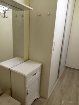 Ponúkame na prenájom komplet zrekonštruovaný byt na Kollarov