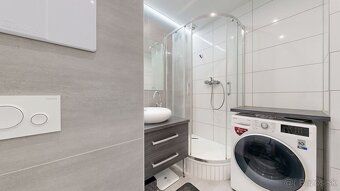 CASMAR RE offers for rent a fully renovated and furnished 2-room apartment on popular…
