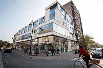 Real Estate Kolesár offers for rent an office space of 36 m2 in the city center on Mlynska…