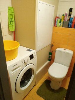 I am renting out a furnished 1.5 room apartment (40 m²) for short term stays