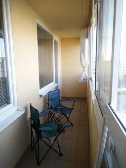 I am renting out a furnished 1.5 room apartment (40 m²) for short term stays