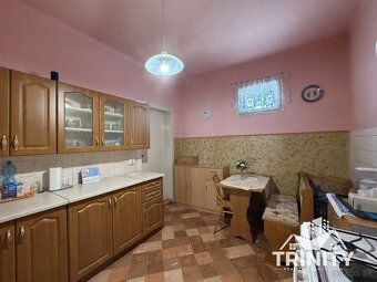 Type: Family house Street: Strekov Village: Strekov RK TRINITY presents for sale a 5-room…