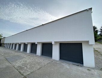 Ponúkam na prenájom garáž s montážnou jamou a novou sekčnou 