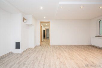 -byvanie za 120 ...150 eur mesacne -predam 3i apartmanovy by
