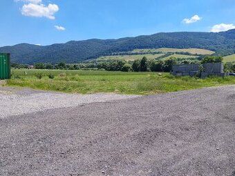 Predám pozemok v obci Červenica pri Sabinove o výmere 859m2.