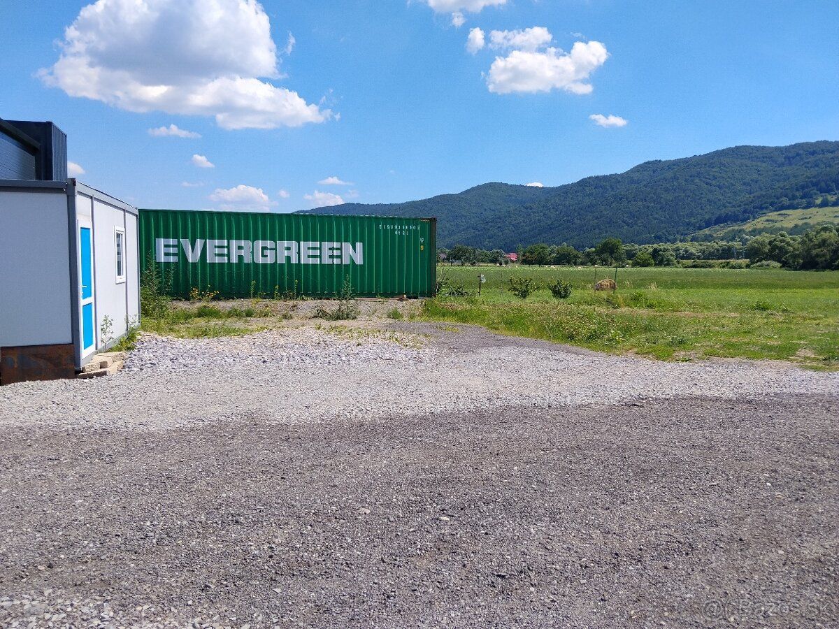 Predám pozemok v obci Červenica pri Sabinove o výmere 859m2.