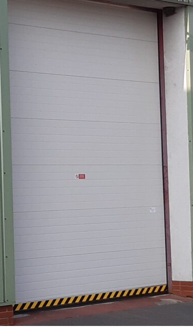 V Detve na ploche 64m2 (dl. 15,0m x š. 4,2m x v 4,5m, vstup 