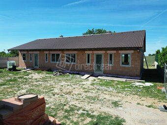 Novostavby Vinohrady nad Váhom/Dvojdom A
Popis: EXKLUZÍVNE N