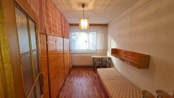 Ponúkame na prenájom svetlý, suchý a udržiavaný 3 izbový byt