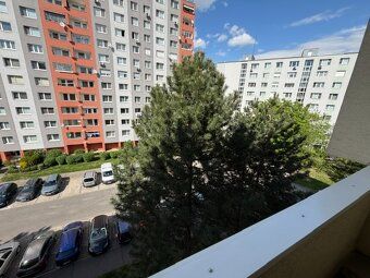 Na prenájom čiastočne zariadený pekný slnečný 3 izbový byt 6