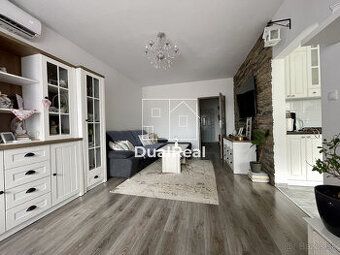 Ponúkame na predaj luxusný 3 izbový byt v centre mesta Novýc