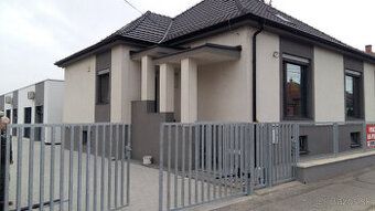 Ponúkame priestor pre kaderníčku s vlastnou klientelou v kom