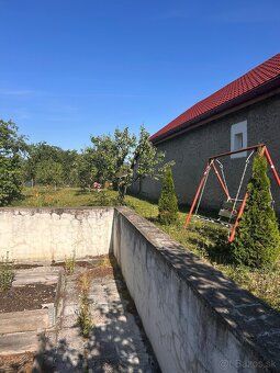 Predám stavebný pozemok v obci Milhosť o výmere 800 m².
Poze