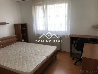 Ponúkame Vám na prenájom slnečný zrekonštruovaný 3 izbový by