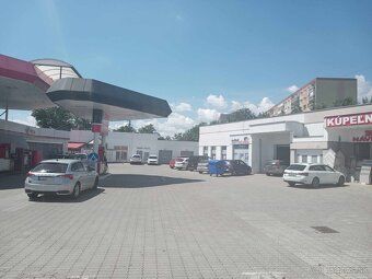 Na prenájom: Multifunkčný priestor (171 m²) s TOP polohou pr